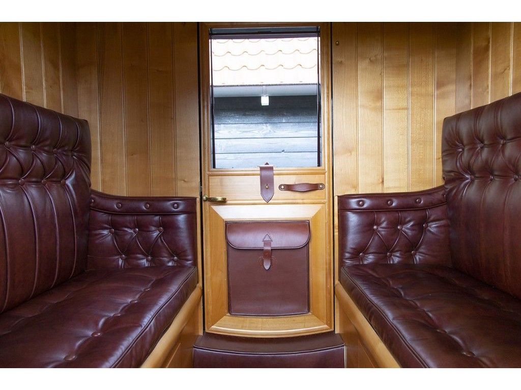 Diversen Carriage Coach
