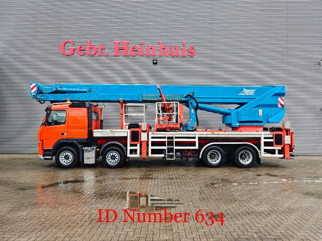 Volvo 8x4 Bronto Skylift S61 XDT