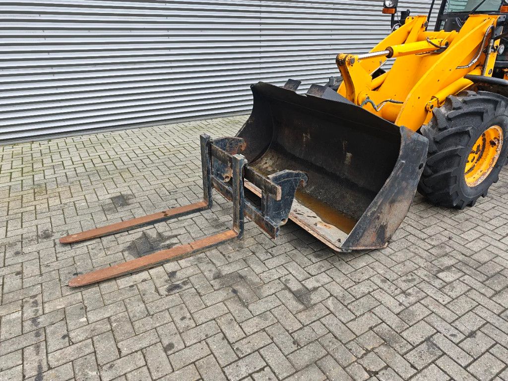 JCB 409 Bucket + Forks!