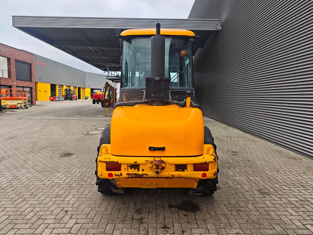 JCB 409 Bucket + Forks!