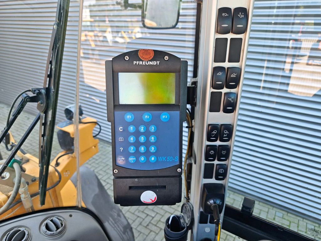 Volvo L90F 40 KMH BSS Wage!