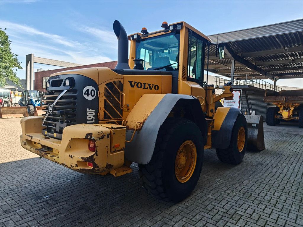 Volvo L90F 40 KMH BSS Wage!