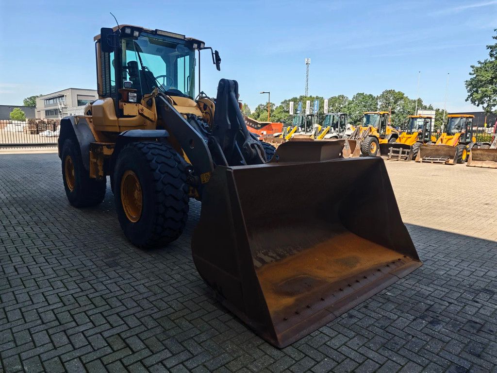 Volvo L90F 40 KMH BSS Wage!