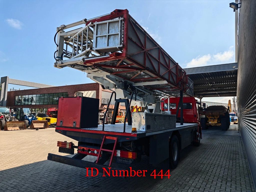 Mercedes-Benz 4x2 Barin ABC 130L Bridge Inspection Unit!
