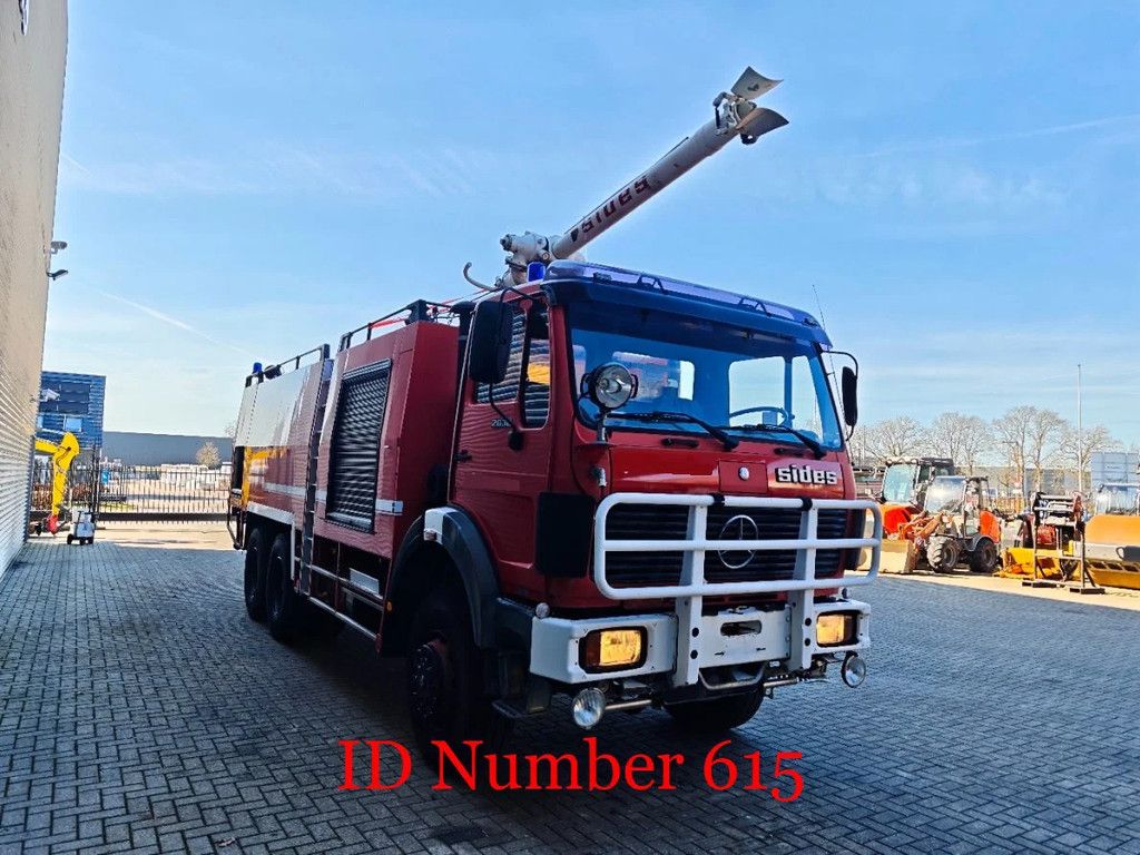 Mercedes-Benz 2636 AK 6x6 V10 Sides VMA100 Wasserwerfer