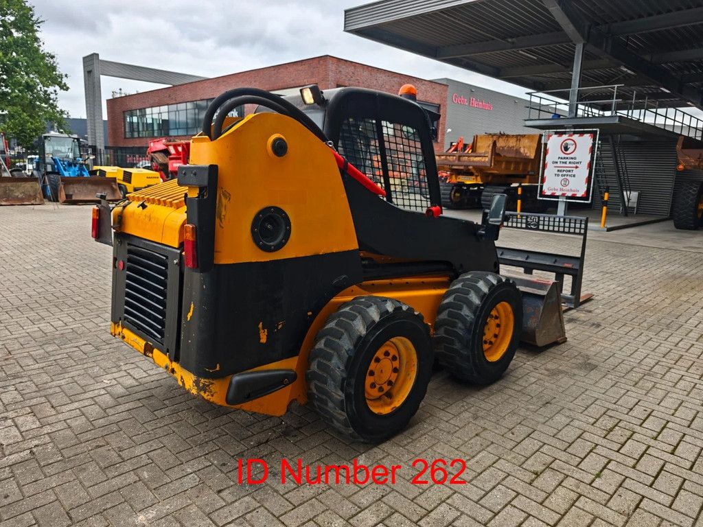 JCB 190 HF Bucket + Forks!
