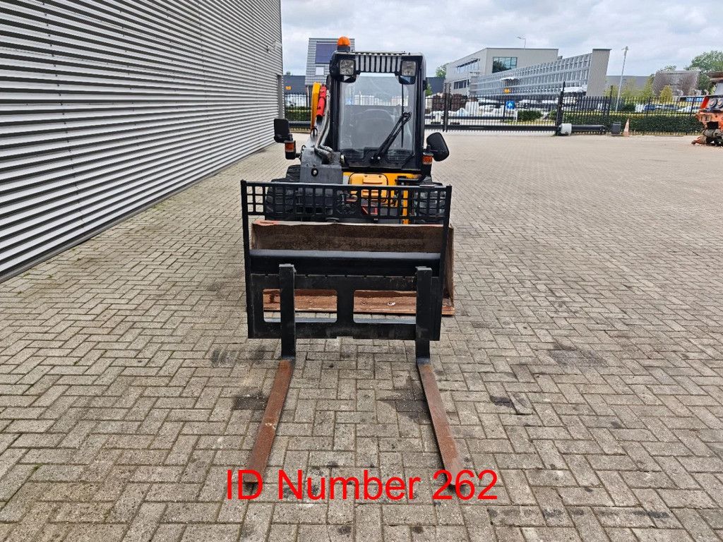 JCB 190 HF Bucket + Forks!