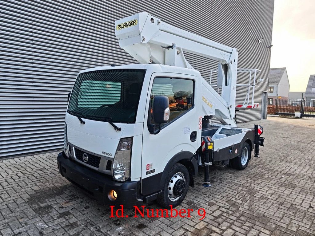 Nissan 35.13 NT400 Palfinger P200 AXE
