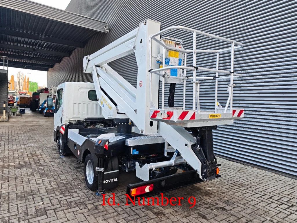 Nissan 35.13 NT400 Palfinger P200 AXE