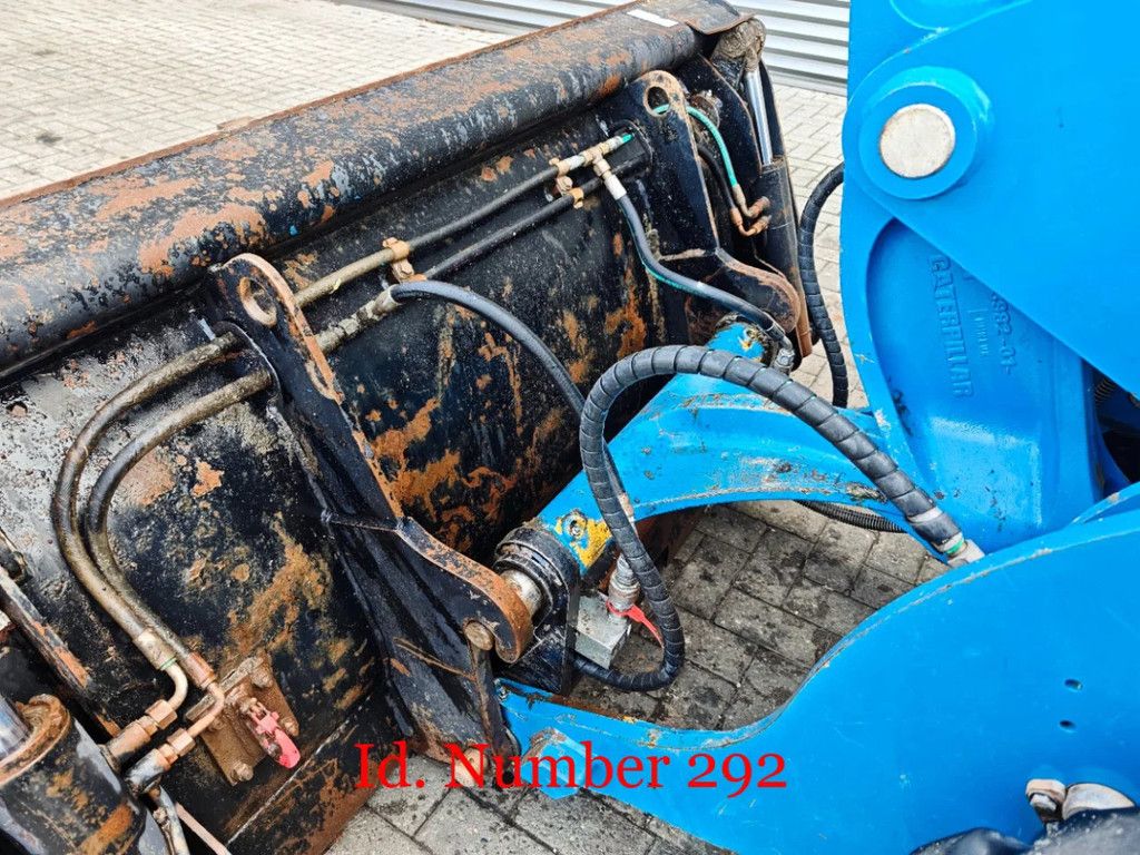 Caterpillar 906 M Bucket + Forks!