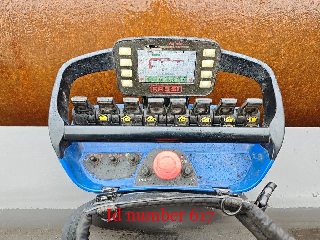 Volvo 8x6 Fassi F1650 RA.2.28 8 x Hydr. Jip 6 x Hydr. Winch Frontabstutzung!