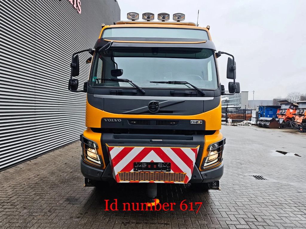 Volvo 8x6 Fassi F1650 RA.2.28 8 x Hydr. Jip 6 x Hydr. Winch Frontabstutzung!
