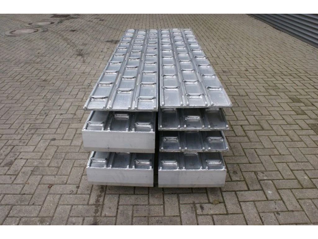 Ultra-Lite Allu Ramps / Allu auffahrrampen - 23.8 Ton Capacity - New!