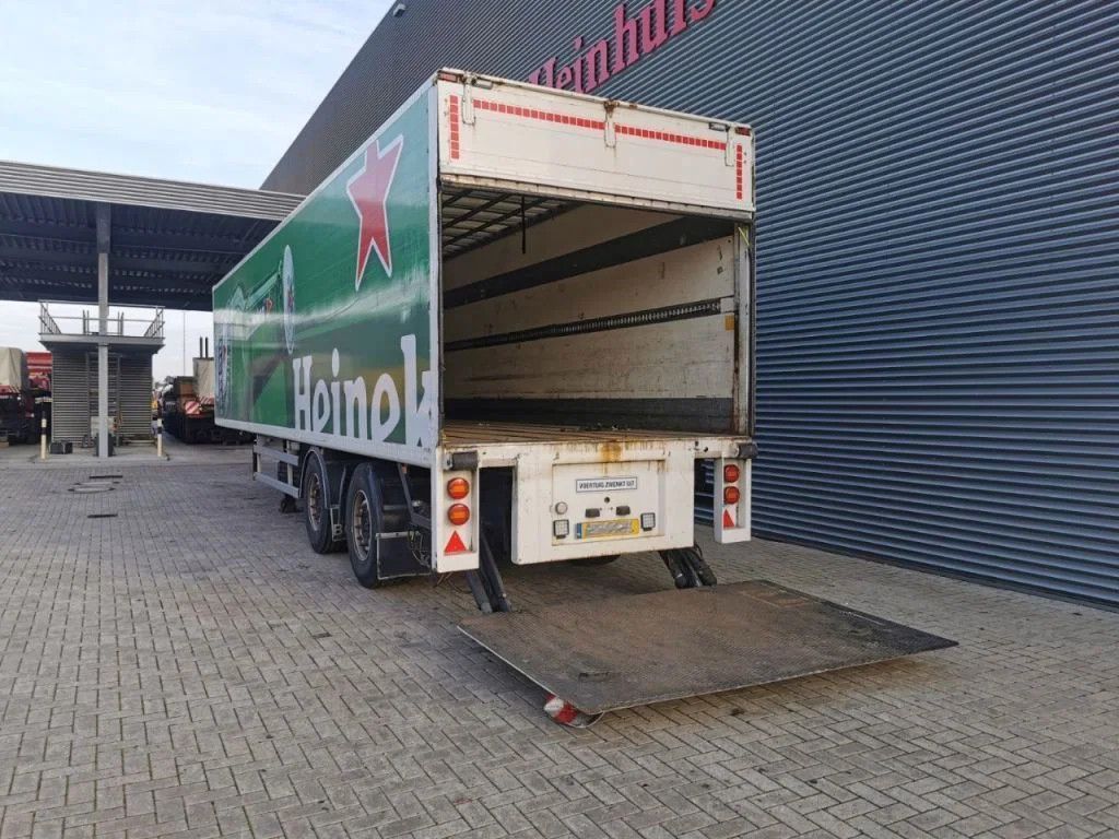 Samro SR 233 DCP Powersteering Tailgate NL Trailer!