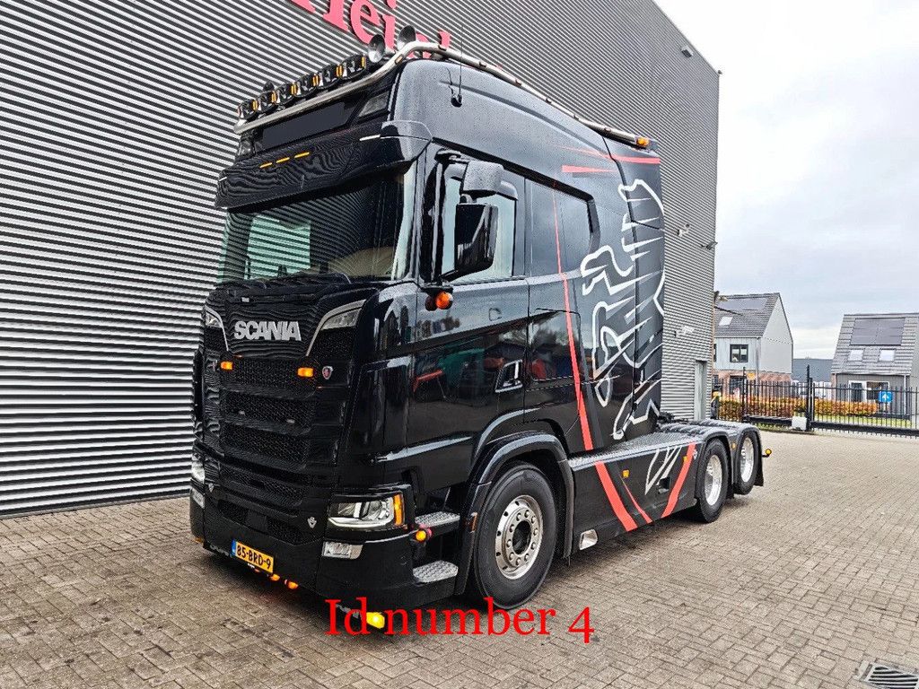 Scania 6x2 Longline Showtruck!