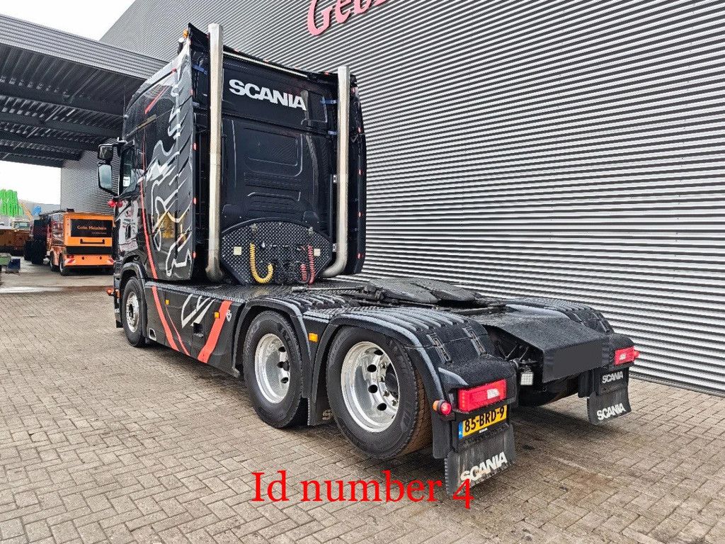 Scania 6x2 Longline Showtruck!