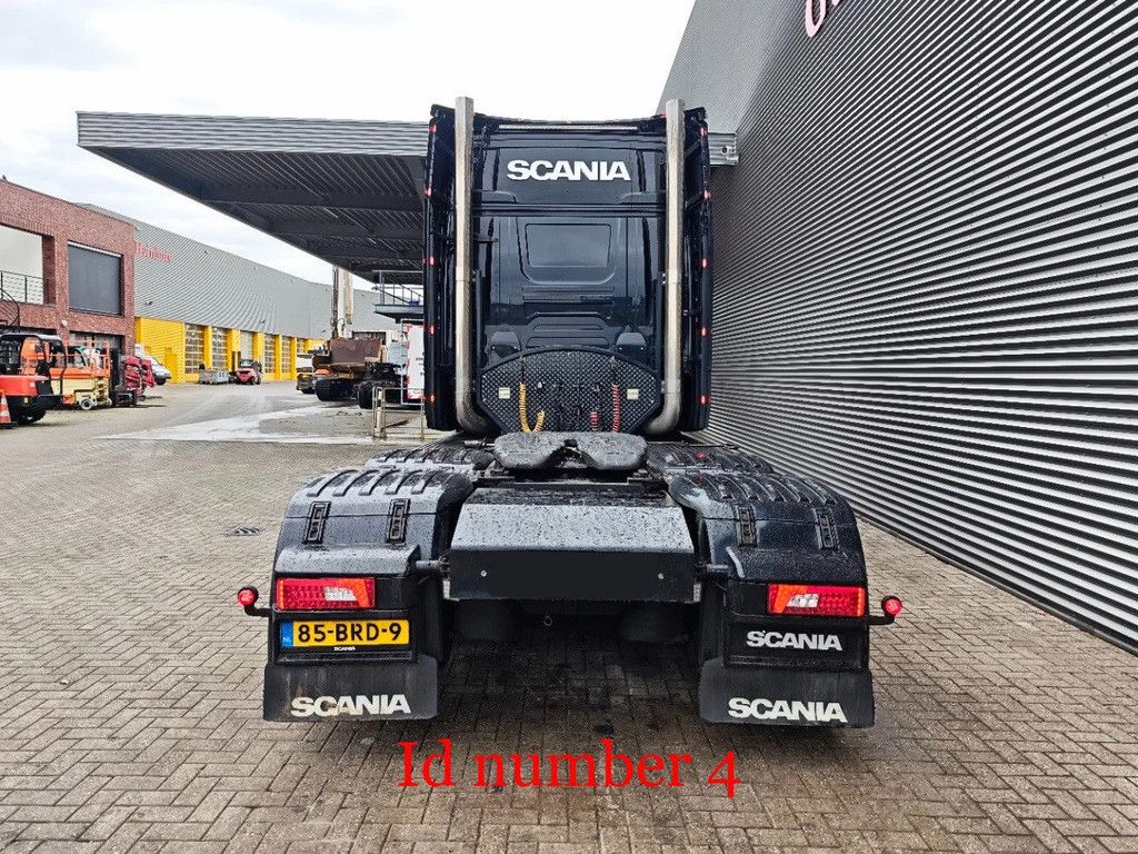Scania 6x2 Longline Showtruck!