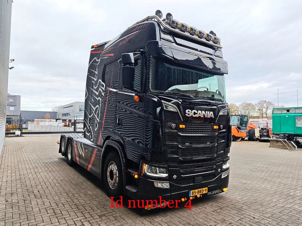 Scania 6x2 Longline Showtruck!