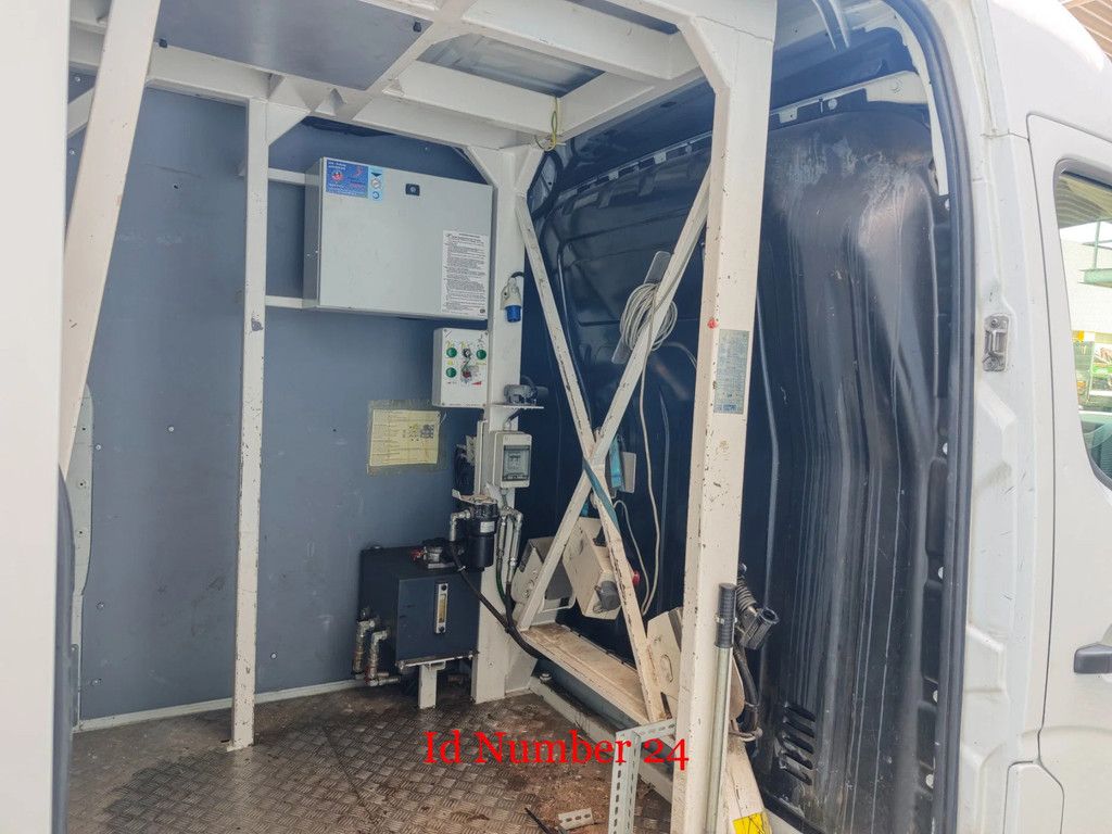 Renault DCI 125 France Elevateur 152 TPFI
