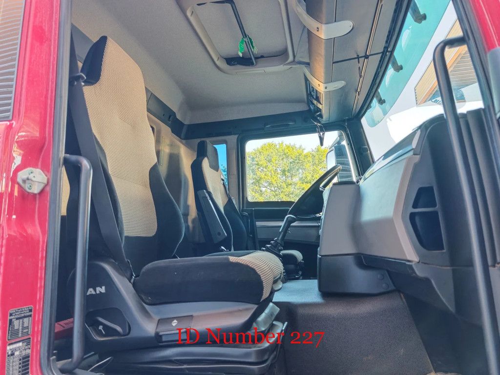 MAN 26.460 6x4 + Schwarzmuller Z2