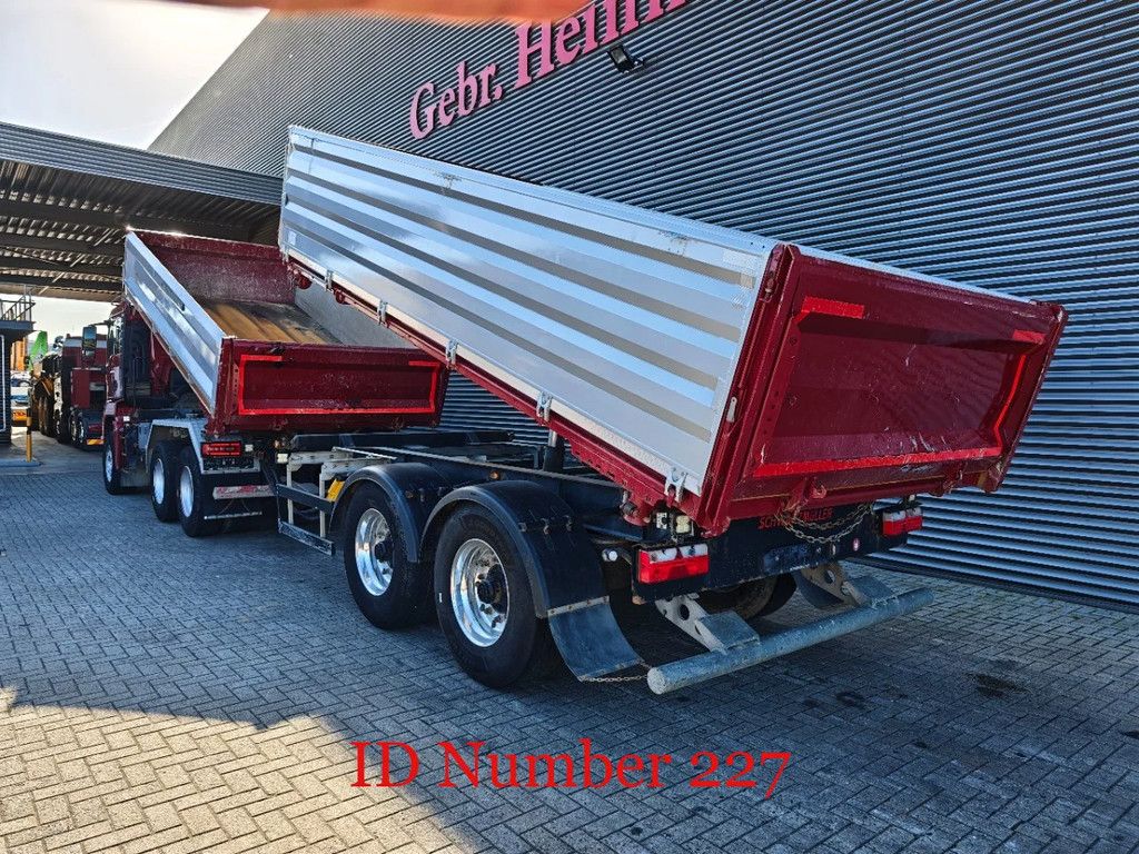 MAN 26.460 6x4 + Schwarzmuller Z2