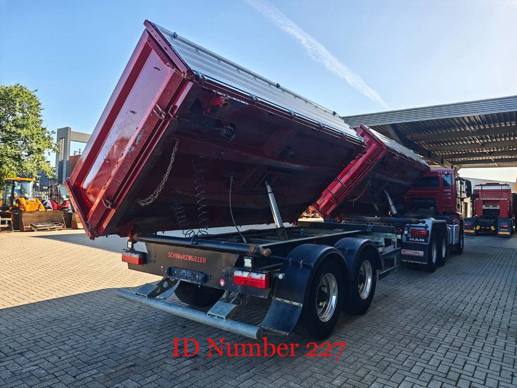 MAN 26.460 6x4 + Schwarzmuller Z2