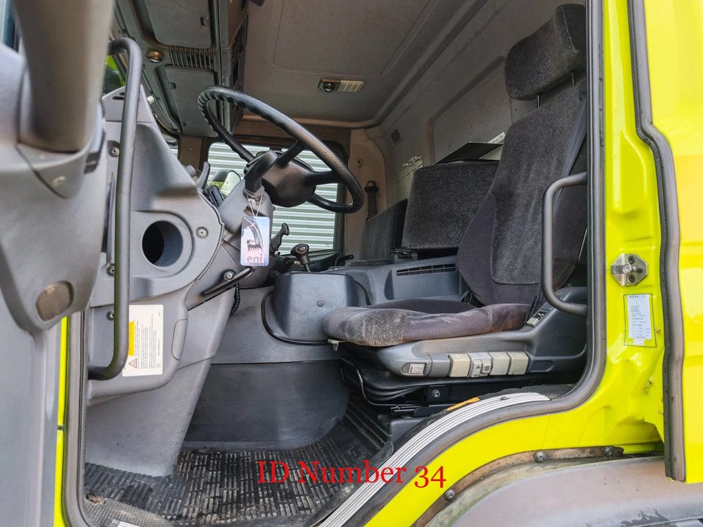 Scania P124C 420 4x4 Hauser 2000 Winde Wasserwerfer Lichtmast!