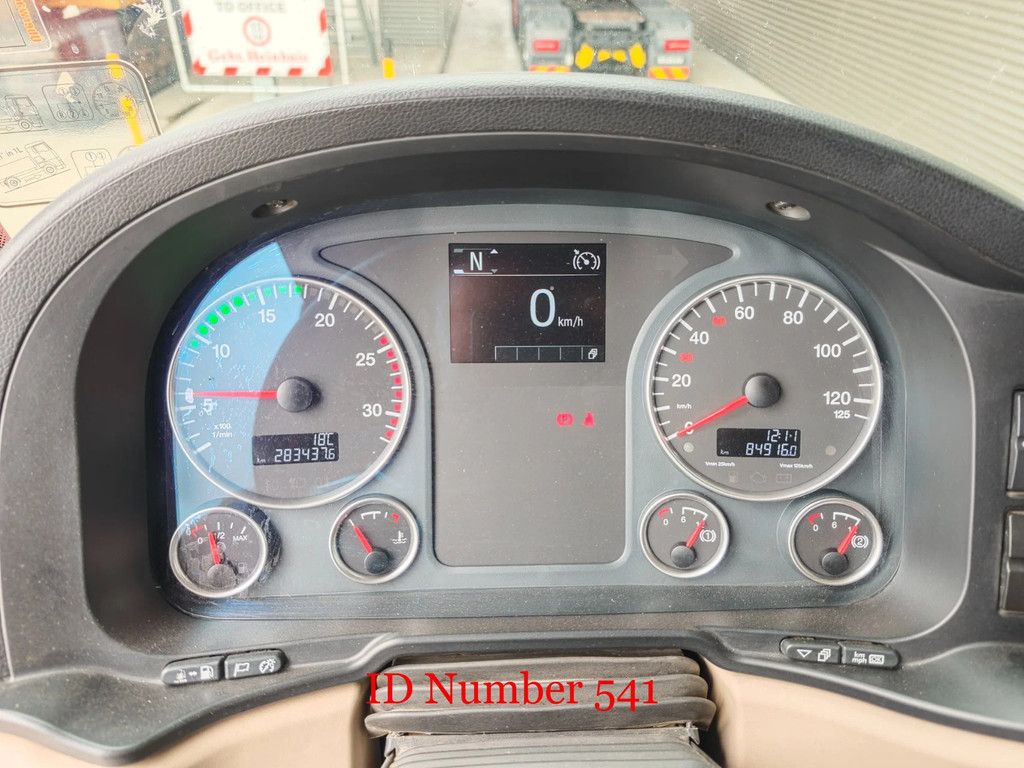 MAN TGS 26.460 6x4 + Schwarzmuller Z2