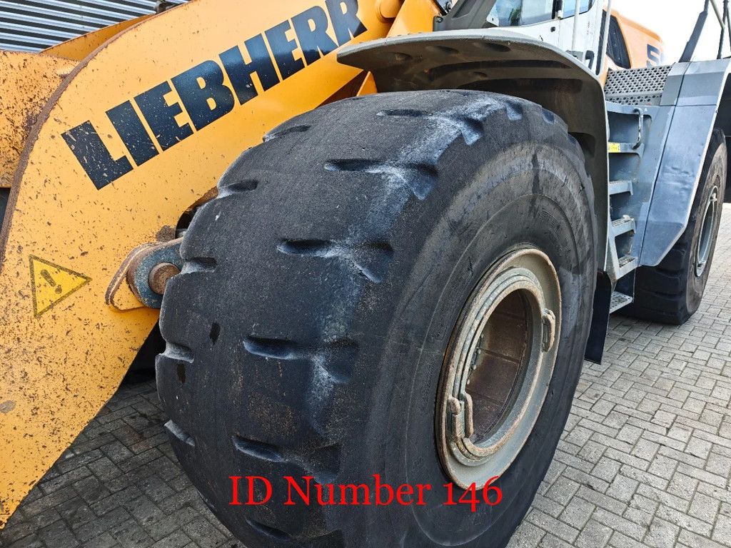 Liebherr L586 Wage!