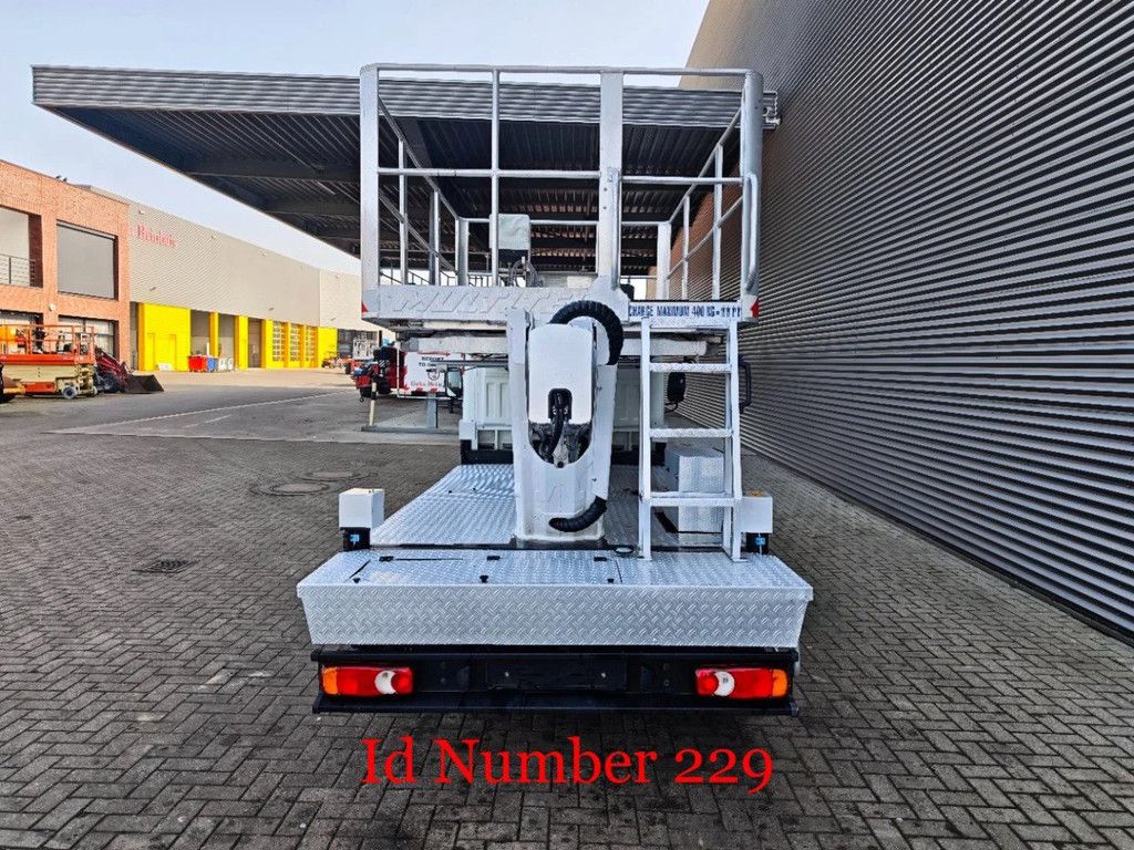 Nissan 35.13 NT400 Multitel MS100