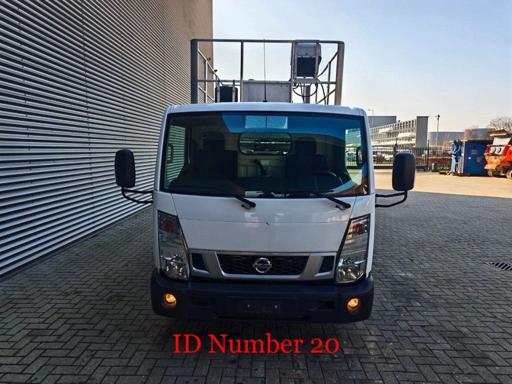 Nissan 35.13 NT400 Multitel MS100