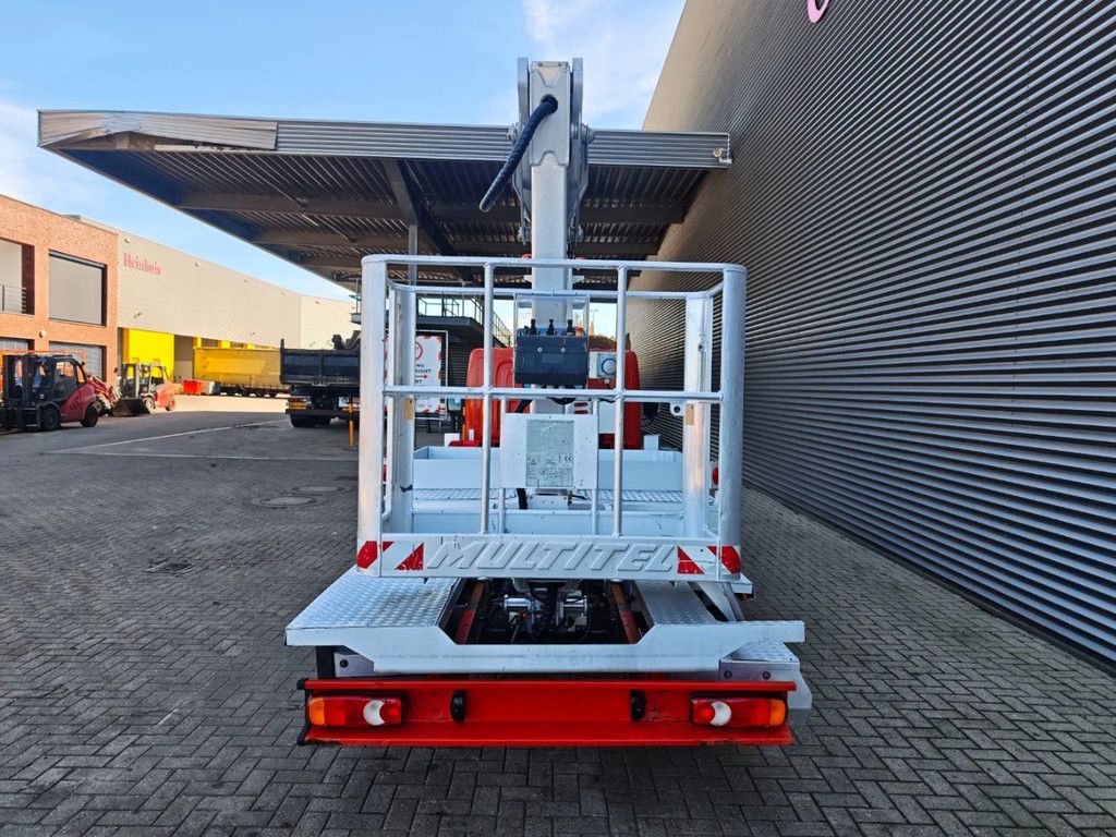 Nissan 35.12 NT400 Multitel MJ201