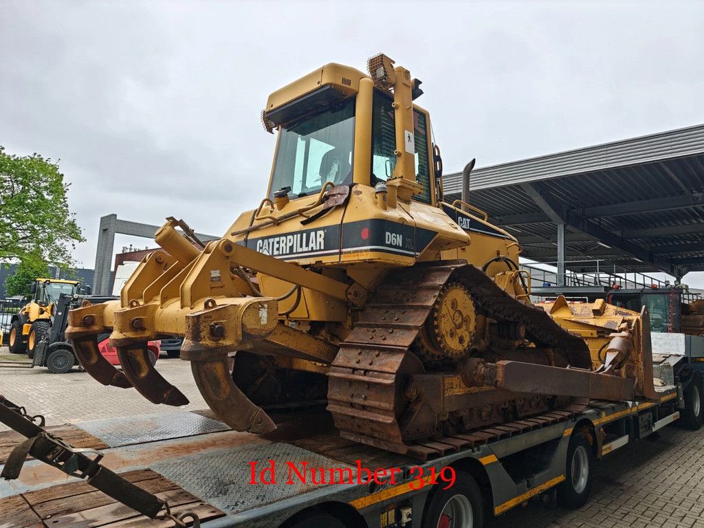 Caterpillar D6N XL