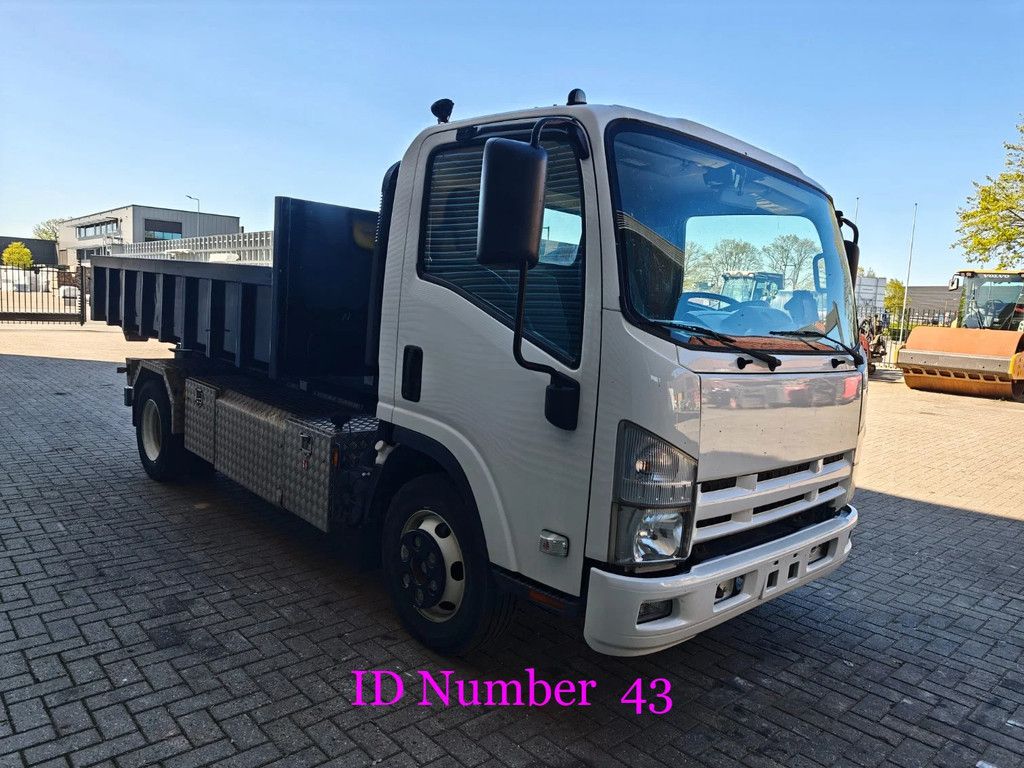 Isuzu NPR 75 4x2 Hyvalift Hooklift!