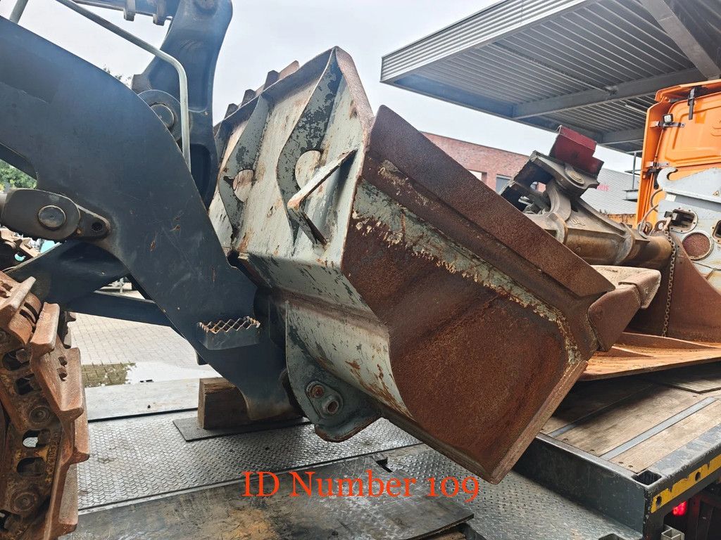 Liebherr LR 614
