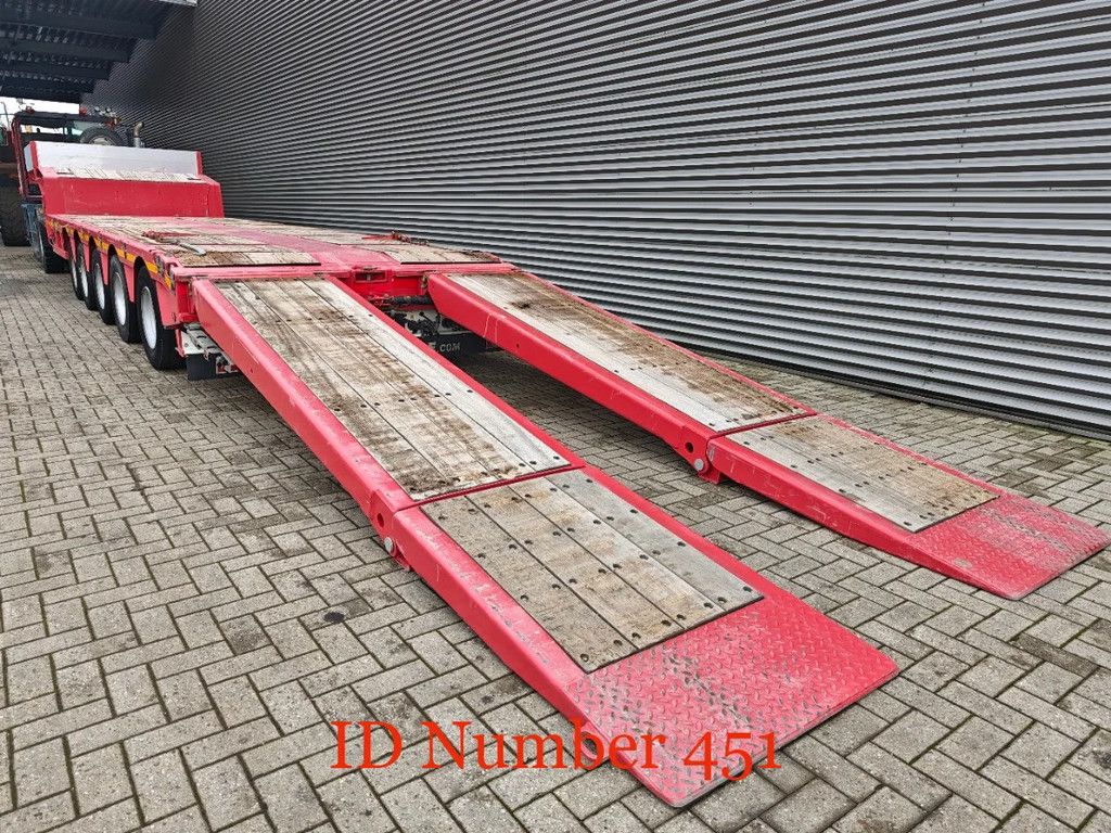 Faymonville F-S45-1AAF 2 x Extandable Powersteering Ramps!