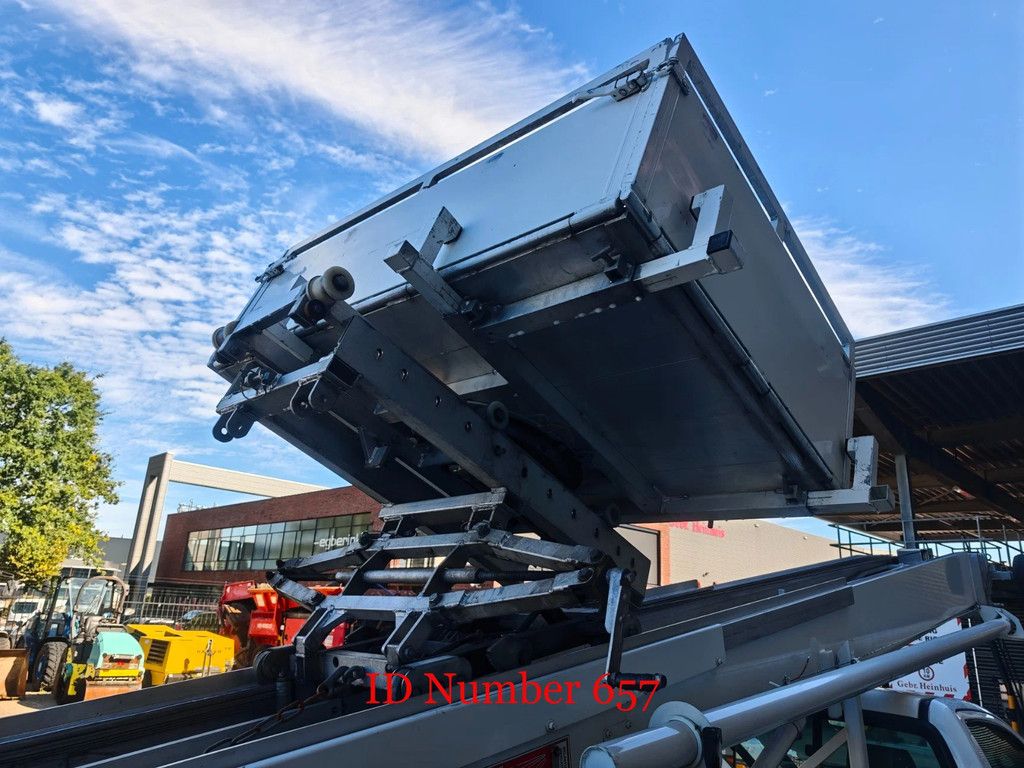 Toyota 4x2 Klaas Shorty 25
