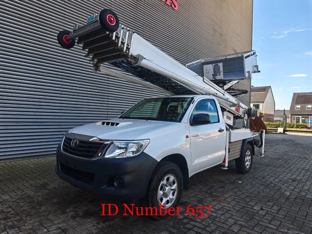 Toyota 4x2 Klaas Shorty 25